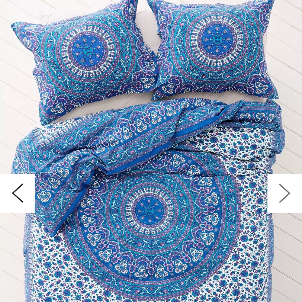 Urban Outfitters 100% cotton Comforter Twin & Shams